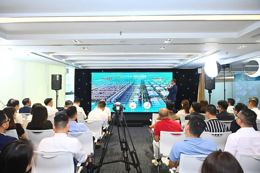 60 sàn giao dịch bất động sản miền Bắc quy tụ tại sự kiện "Xu hướng bất động sản dòng tiền & hạ tầng khu đô thị công nghiệp".