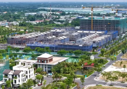 Bất động sản TPHCM: Dòng tiền dịch chuyển về khu Tây theo quỹ đạo hạ tầng