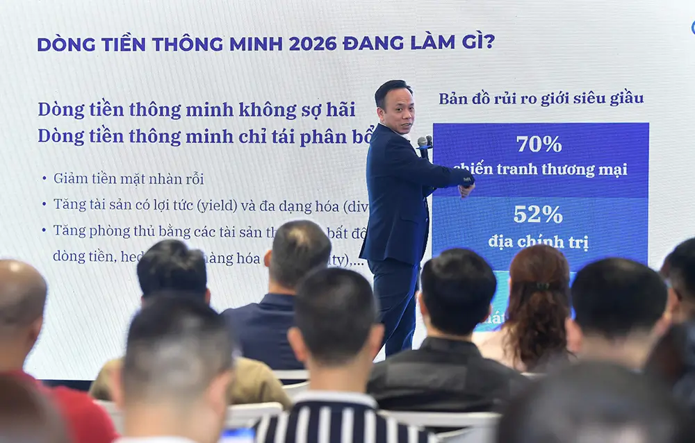 Ông Nguyễn Minh Hạnh, Giám đốc Trung tâm phân tích, Cố vấn tài chính và Quản lý gia sản chia sẻ tại sự kiện.